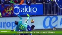 İspanyol futbolcu Aleix Vidal'in ayak bileği kırıldı