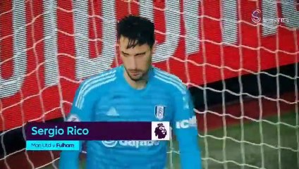 Huddersfield kalecisi Jonas Lössl haftaya damga vurdu!