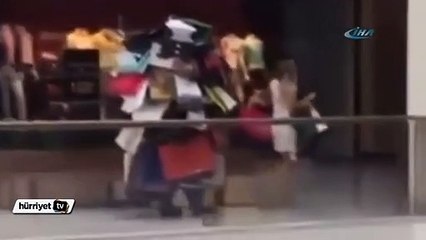 Genç kadın alışveriş işini abarttı