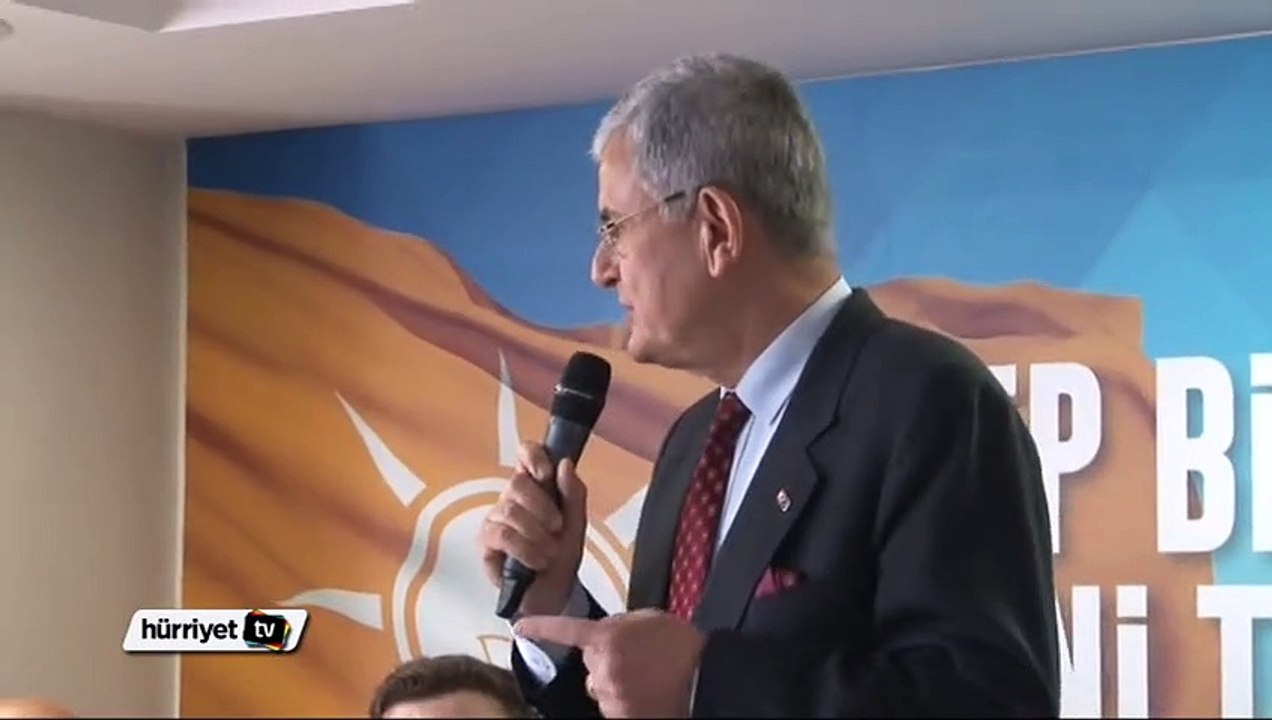 Volkan Bozkır: CHP’nin alkışa ihtiyacı var