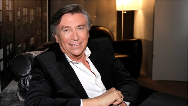 VOICI - J'ai fait une grosse connerie : ce geste envers une fan pour lequel Jacques Legros s'en veut beaucoup