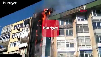 Kartal'da 6 katlı binada yangın