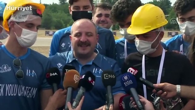 Bakan Varank, İnsansız Hava Araçları Yarışmaları'nı izledi