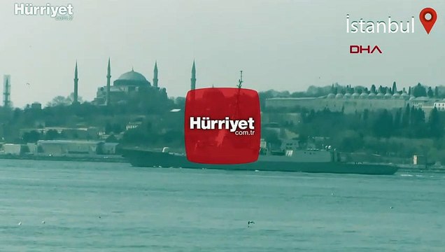 İspanya savaş gemisi İstanbul Boğazı'ndan geçti