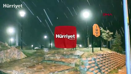 Ankara'da beklenen kar yağmaya başladı