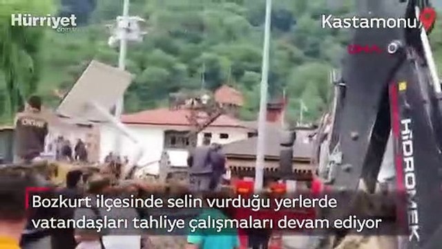 Kastamonu Bozkurt ilçesinde vatandaşları tahliye çalışmaları devam ediyor