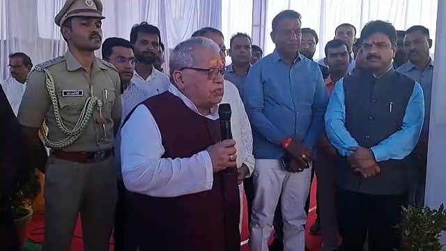 संस्कृत पाठशालाएं कम हैं, जो है वो भी व्यव​िस्थत नहीं चल रही- राज्यपाल