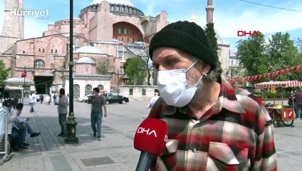 Ayasofya'ya Kadir Gecesi için mahya asıldı