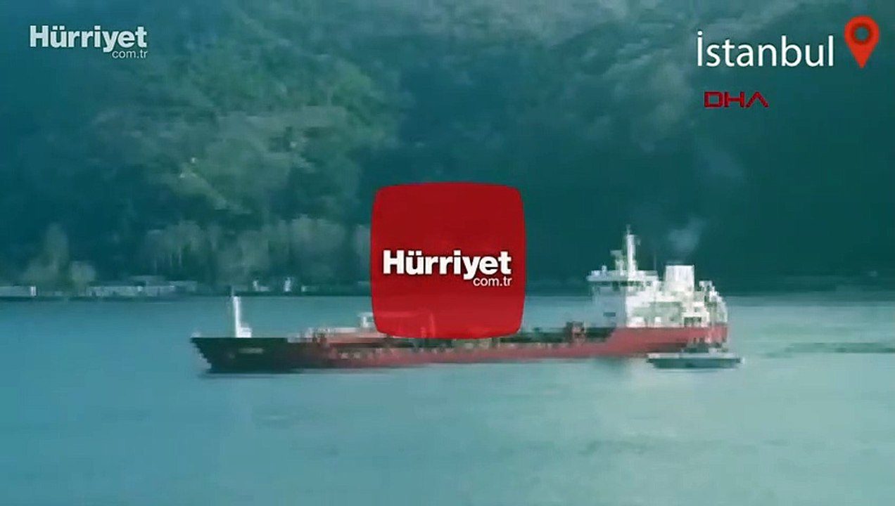 Geminin iskele demiri düştü, boğaz trafiği geçici olarak durduruldu