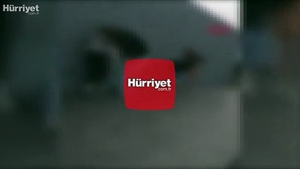 Fenomen olmak isteyen kızlar, kendilerinden küçük 2 kızı dövdü