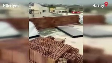 Hatay'ı fırtına vurdu! Çatılar uçtu, araçlar hasar gördü