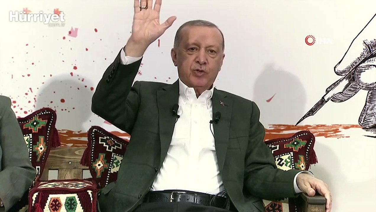 Cumhurbaşkanı Recep Tayyip Erdoğan, Siirt'te "Demokrasi Konuşmaları" programında açıklamalarda bulundu.