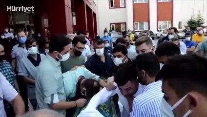 Balayı yolunda trafik kazasında hayatını kaybeden sağlık çalışanı toprağa verildi