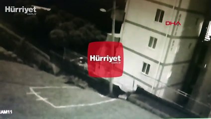 İstinat duvarının yıkıldığı anlar kamerada!