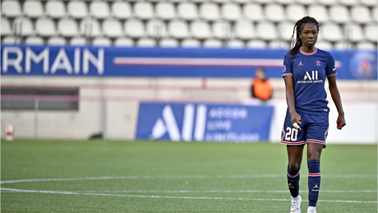 Voici - Aminata Diallo : mise en examen dans l’affaire Hamraoui, elle sort du silence