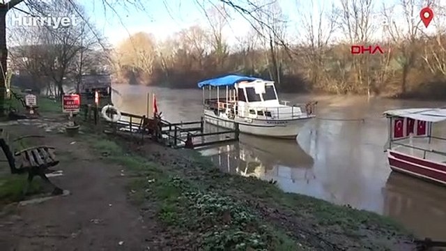 Eriyen kar suları Bartın Irmağı'nı yükseltti