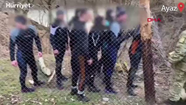 Görüntüler Ukrayna'dan... Yakaladıkları tütün kaçakçılarını kümeste beklettiler