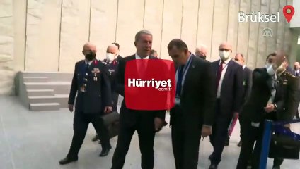 Milli Savunma Bakanı Akar'dan Yunan heyete Türkiye daveti