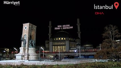 Taksim'de yapımı devam eden camide Ramazan mahyası yakıldı