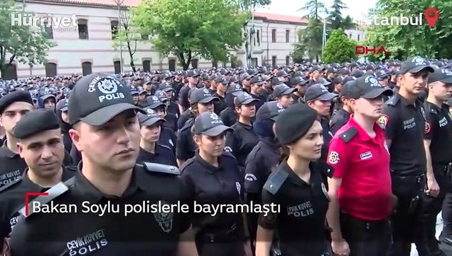 Bakan Soylu polislerle bayramlaştı