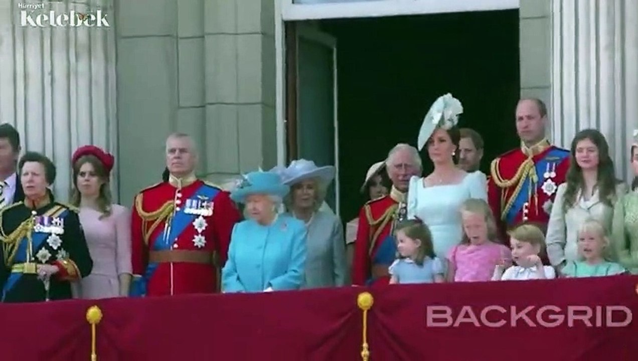 Kraliyet ailesi ilk kez 'dibi' gördü: Artık yeter, hepsi gitsin!