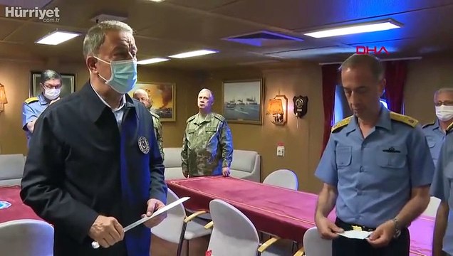 Bakan Akar, 'Denizkurdu 2021 Tatbikatı'nın Doğu Akdeniz'deki 'seçkin gözlemci günü' faaliyetlerini takip etti