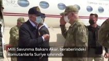 Milli Savunma Bakanı Akar. beraberindeki komutanlarla Suriye sınırında