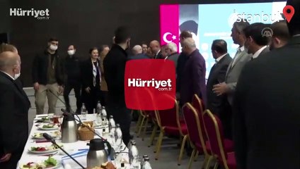 Bakan Soylu, Arnavutköy'de muhtarlarla bir araya geldi