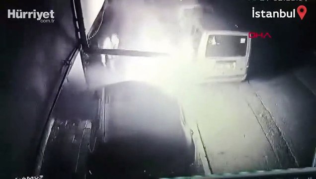 Arazi anlaşmazlığı yaşadığı kişinin otomobilini kundakladı