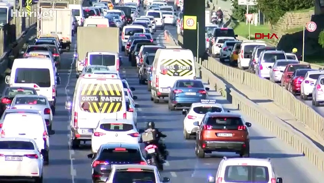 İstanbul'da okul servislerinde gizli zam tartışması