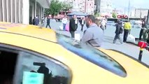 Yolcu seçtiği için ceza kesilen taksici gazetecilere küfretti!