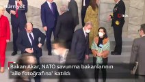 Bakan Akar, NATO savunma bakanlarının 'aile fotoğrafına' katıldı
