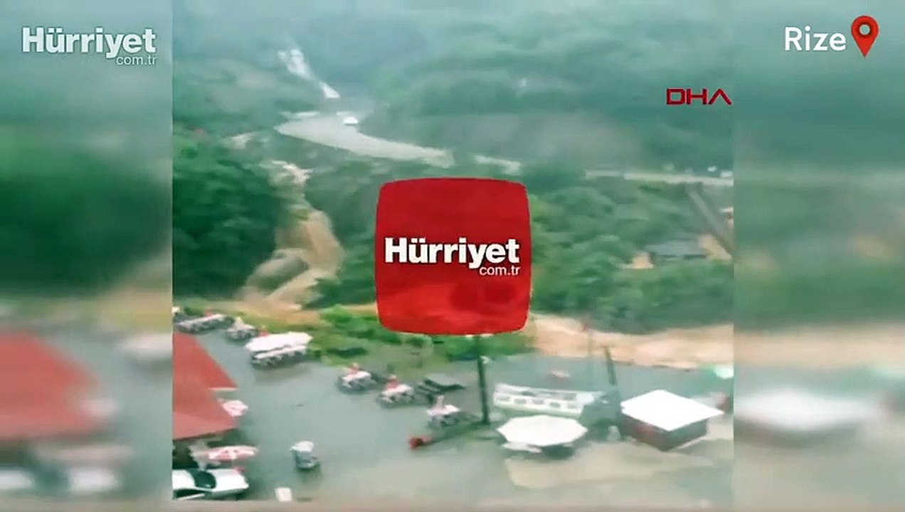 Rize'nin Çayeli ilçesinde Ağaran Şelalesi taştı