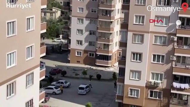 Sinir krizi geçirdi, evdeki eşyaları aşağı böyle attı