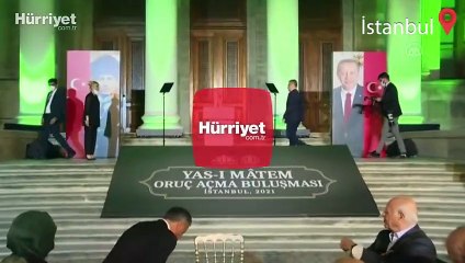 Fuat Oktay: Sınırlarımızda olası mülteci akınlarına karşı gerekli tüm tedbirleri alıyoruz