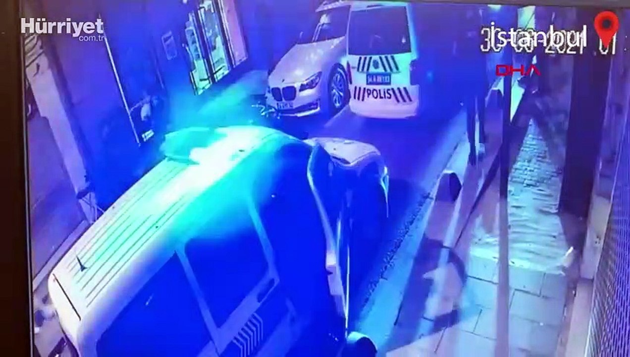 Oyuncu Ayşegül Çınar, duruşma çıkışında kısa açıklama yaptı