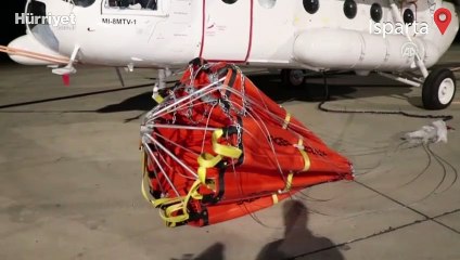 Isparta Havalimanı'na gelen 5 yangın helikopteri alevlere müdahale için hazırlıklara başladı