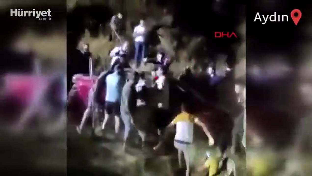 Kız arkadaşı ile buluşmaya geldiler, kundakçı diye dayak yediler