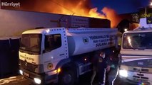 Başkent Ankara'da atık kağıt geri dönüşüm tesisinde yangın çıktı