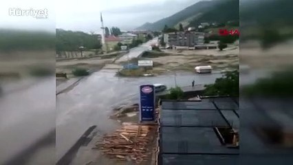 Sinop'ta sel afetinde yeni görüntü  köprünün yıkılma anı kamerada