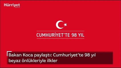 Bakan Koca'dan 'Cumhuriyet’te 98 yıl beyaz önlükleriyle ilkler' paylaşımı