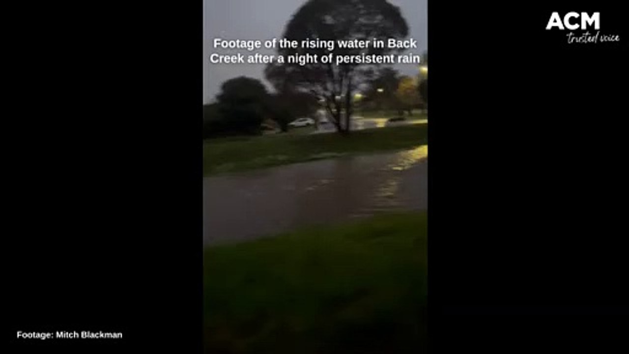Footage of Bendigo's Back Creek flowing after a night of heavy rain | October 13, 2022 | Bendigo Advertiser