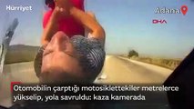 Otomobilin çarptığı motosiklettekiler metrelerce yükselip, yola savruldu: kaza kamerada