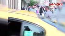 Yolcu seçtiği için ceza kesilen taksici gazetecilere küfretti!