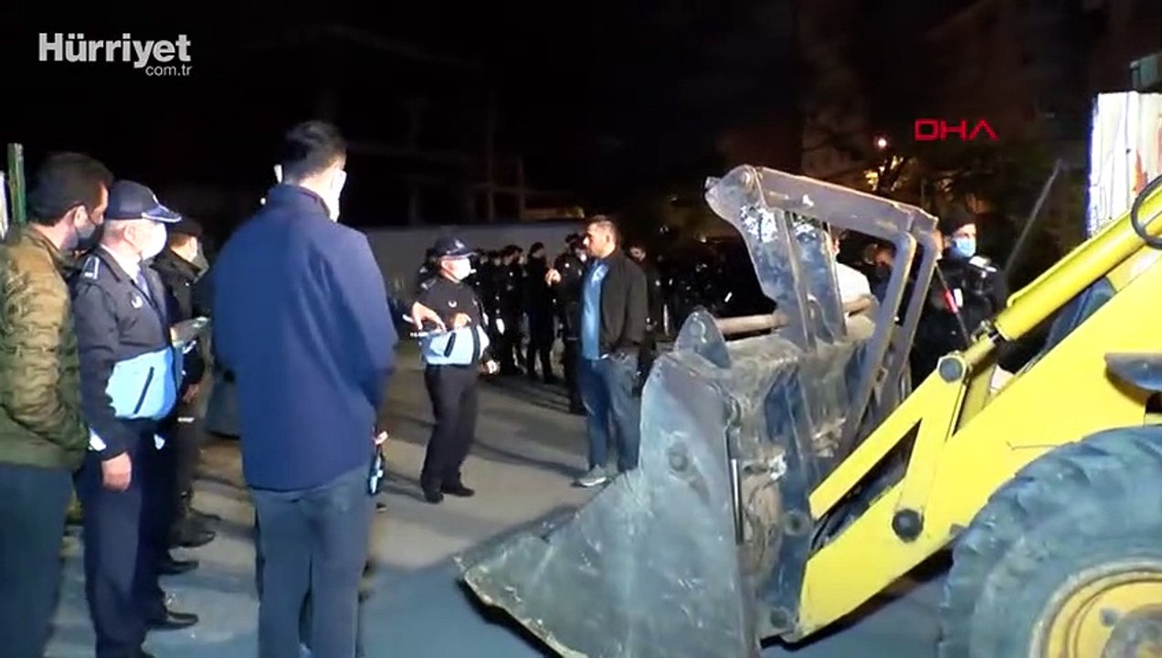 Ataşehir'de ülkeye kaçak giriş yapan kağıt toplayıcılarına eş zamanlı operasyon
