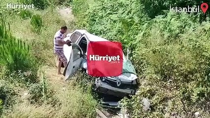 Çekmeköy'de otomobil dereye uçtu