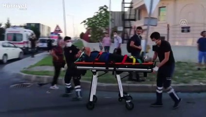 Kamyon ile servis minibüsü çarpıştı: Çok sayıda yaralı var