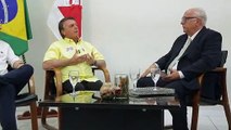 Bolsonaro comenta sobre a possibilidade de aumento no valor do barril de petróleo no Brasil