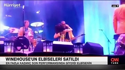 Amy Winehouse'un ölmeden önce giydiği sahne kostümü satıldı