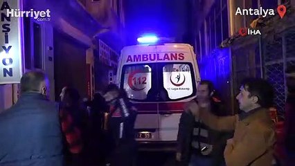 Banyo kavgası kanlı bitti! Saldırgan bıçakla saldırdı